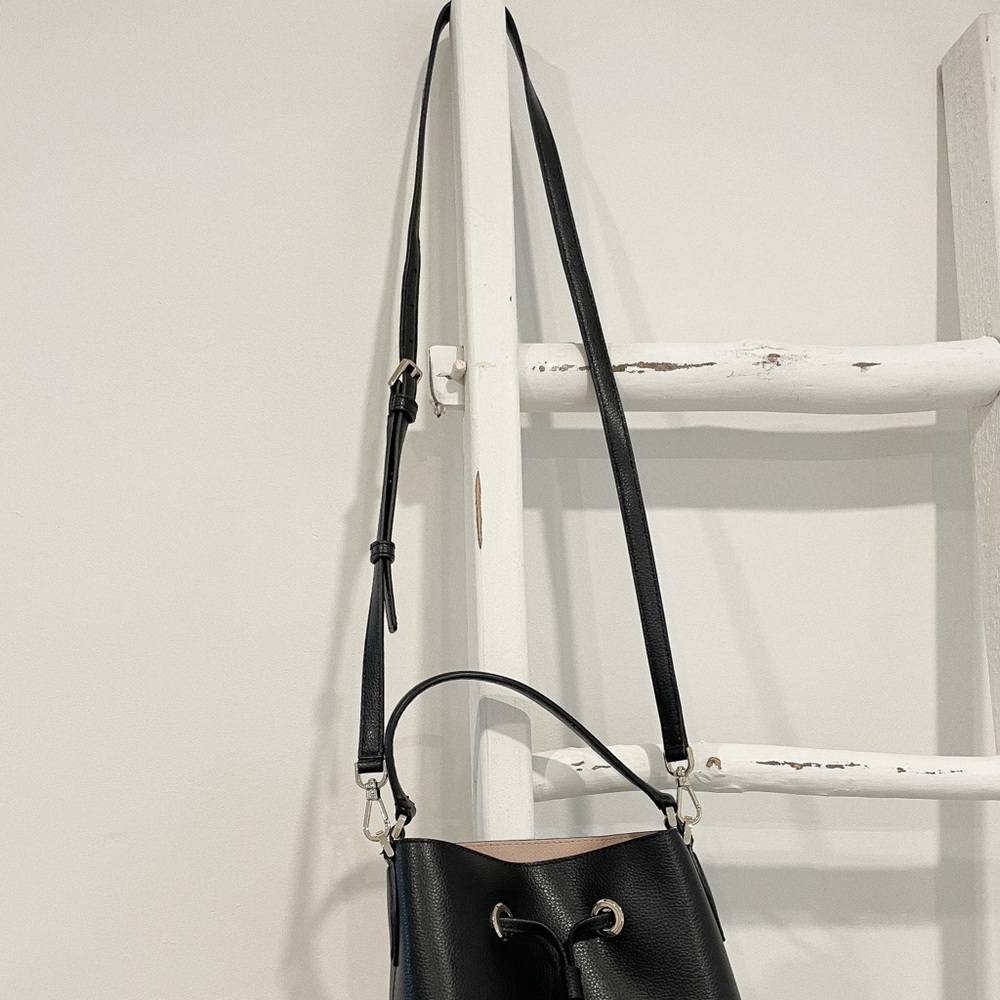 Kate Spade Black Bucket Bag / NWOT - Picture 2 of 9